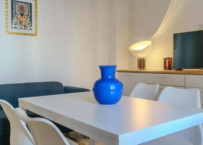 Domus-pulchra * Bari